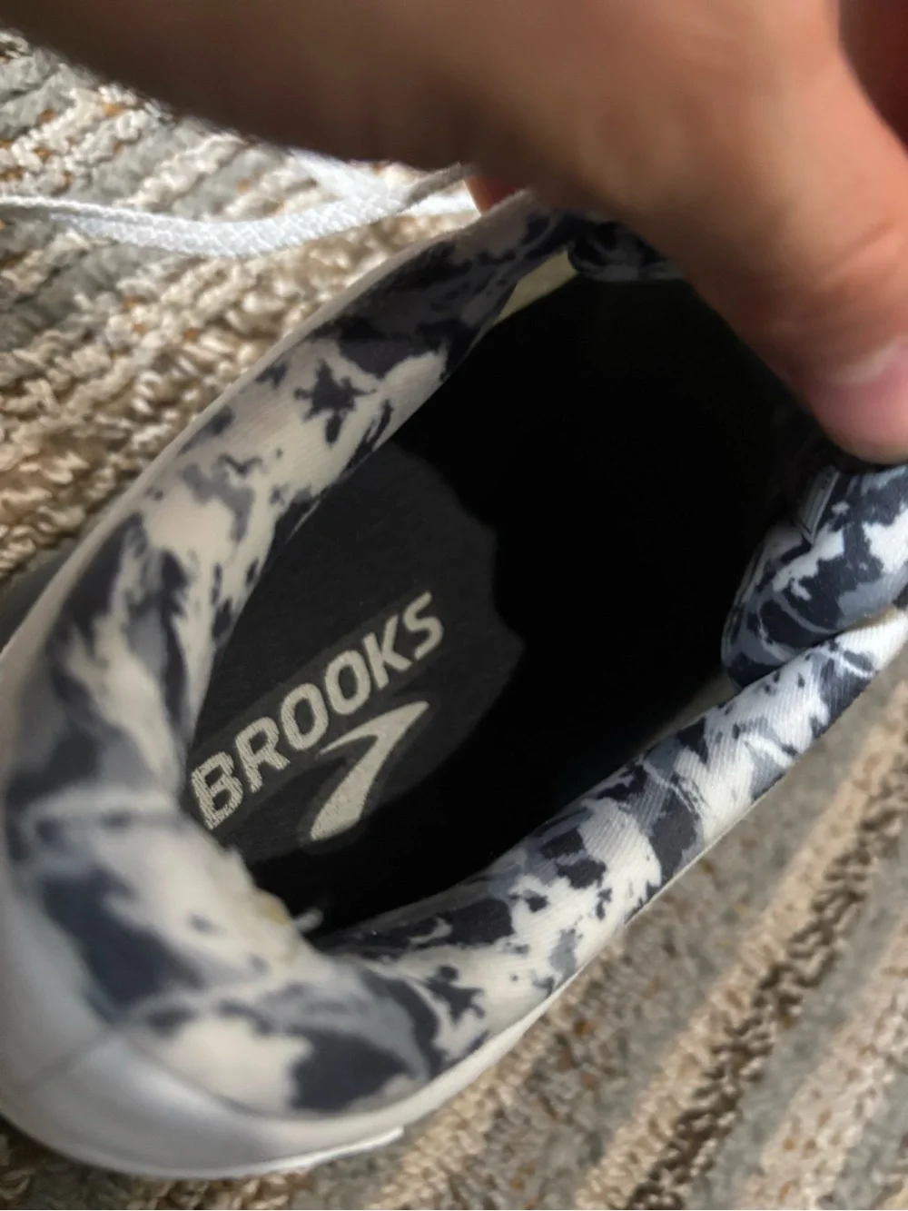 Brooks ghost Gray Women's Running Sneakers with Subtle Pattern
